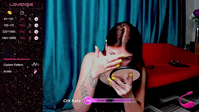 Snapshot of LillyLover_ chatting on 10.02.25 LillyLover  online show from 10.02.25