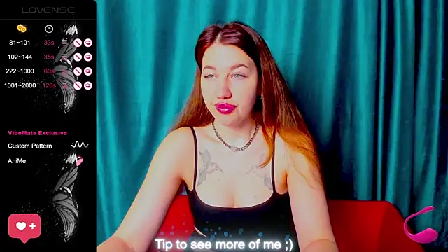 Snapshot of LillyLover_ chatting on 10.28.25 LillyLover  online show from 10.28.25