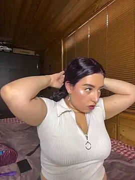 Snapshot of Dani_and_Ander chatting on 09.24.25 Dani and Ander online show from 09.24.25