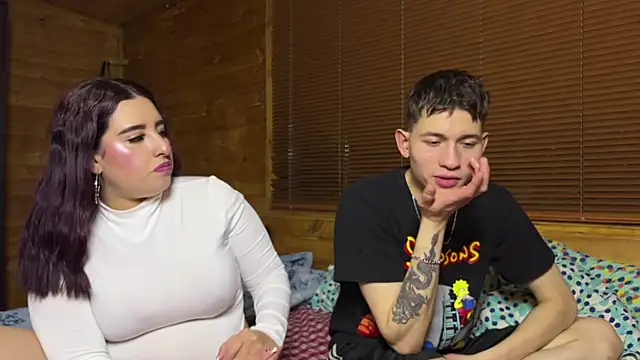 Snapshot of Dani_and_Ander chatting on 10.22.25 Dani and Ander online show from 10.22.25