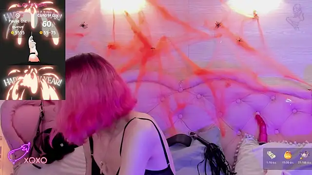 Rossiie Hunt  online show from 10.21.25