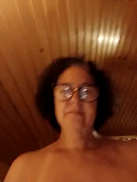 vikimoon11 online show from 09.21.25