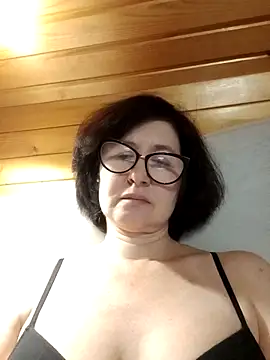 vikimoon11 online show from 10.04.25