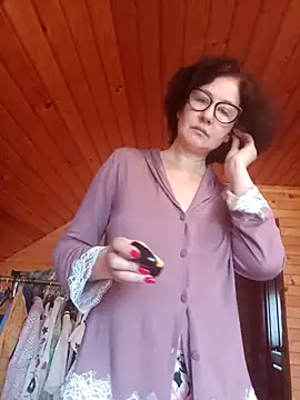 vikimoon11 online show from 10.14.25