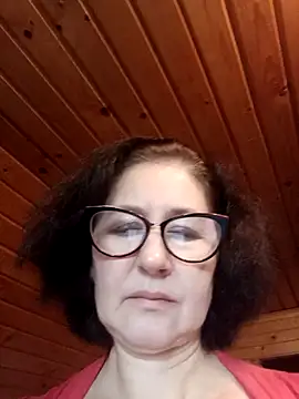 vikimoon11 online show from 10.15.25