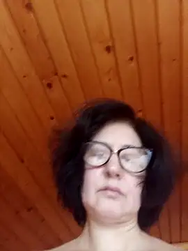 vikimoon11 online show from 10.17.25