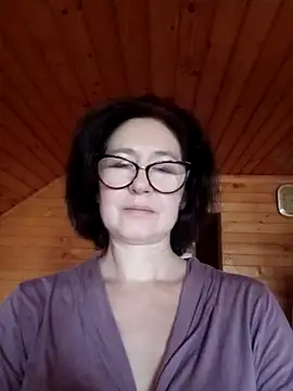 vikimoon11 online show from 10.29.25