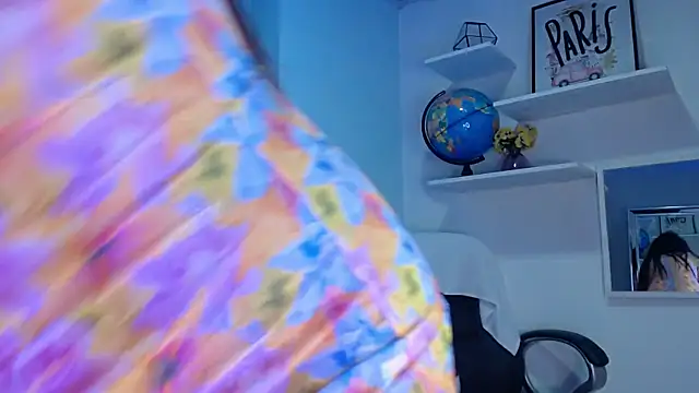 Snapshot of LuzAngie chatting on 10.06.25 LuzAngie online show from 10.06.25