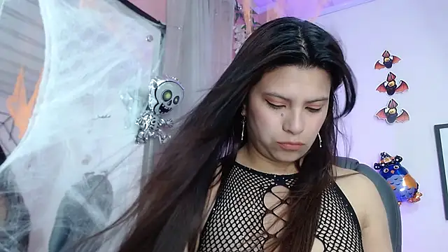 Snapshot of LuzAngie chatting on 10.20.25 LuzAngie online show from 10.20.25