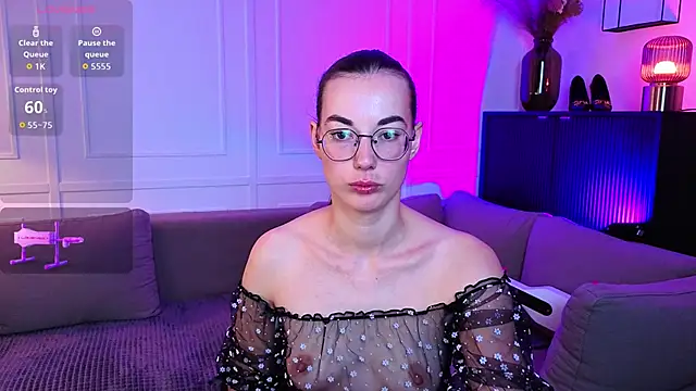 EmmaJakson online show from 10.14.25