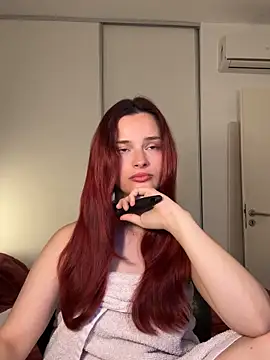 Snapshot of jazmin-here chatting on 10.29.25 jazmin-here online show from 10.29.25