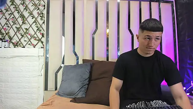 ANLLELOAndANGELA online show from 05.22.26