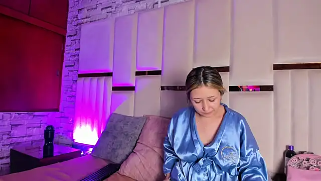 Snapshot of ANLLELOAndANGELA chatting on 07.13.26 ANLLELOAndANGELA online show from 07.13.26