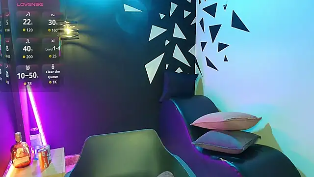 AgataThompson  online show from 11.21.25