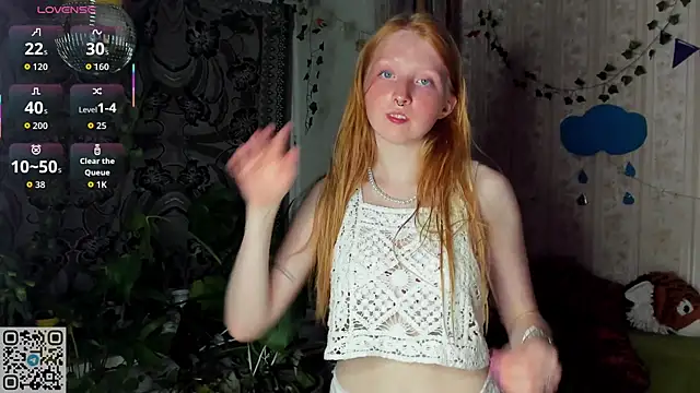 Snapshot of RitaSweety18 chatting on 09.27.25 RitaSweety18 online show from 09.27.25