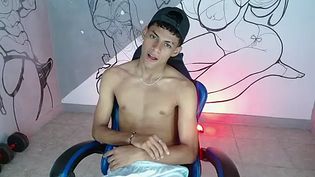 Snapshot of deivid_bigcock1 chatting on 10.07.25 deivid bigcock1 online show from 10.07.25