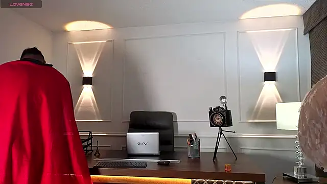 afrodita aares online show from 10.31.25