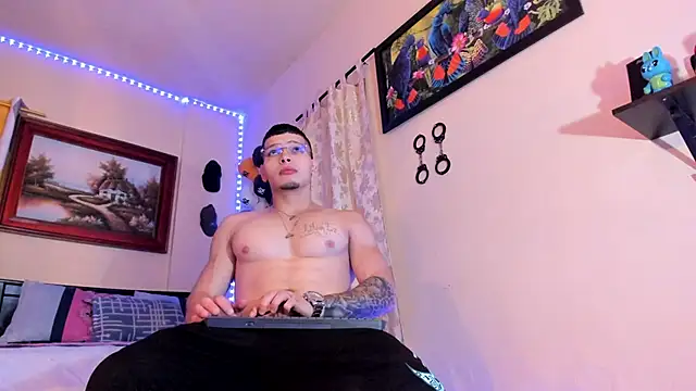 Snapshot of Matt_your_master_ chatting on 09.23.25 Matt your master online show from 09.23.25