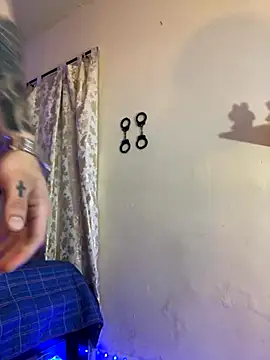 Snapshot of Matt_your_master_ chatting on 10.14.25 Matt your master online show from 10.14.25