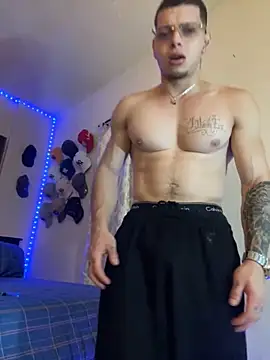 Snapshot of Matt_your_master_ chatting on 10.18.25 Matt your master online show from 10.18.25