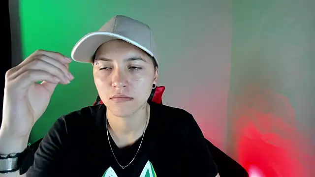 Snapshot of nicocoox chatting on 11.04.25 nicocoox online show from 11.04.25