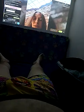 Snapshot of thefollador69 chatting on 10.29.25 thefollador69 online show from 10.29.25