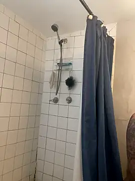 Snapshot of QUEENCALIMOD chatting on 10.19.25 QUEENCALIMOD online show from 10.19.25