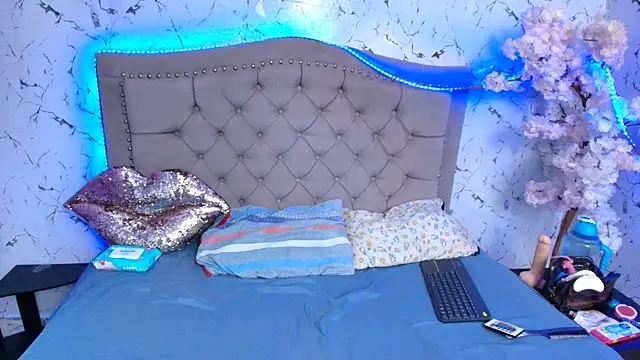 Carolina Sweet1 online show from 01.07.26