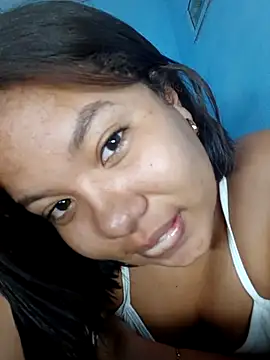 Snapshot of little_onixx chatting on 10.07.25 little onixx online show from 10.07.25