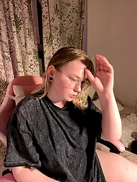 lame cat online show from 11.10.25