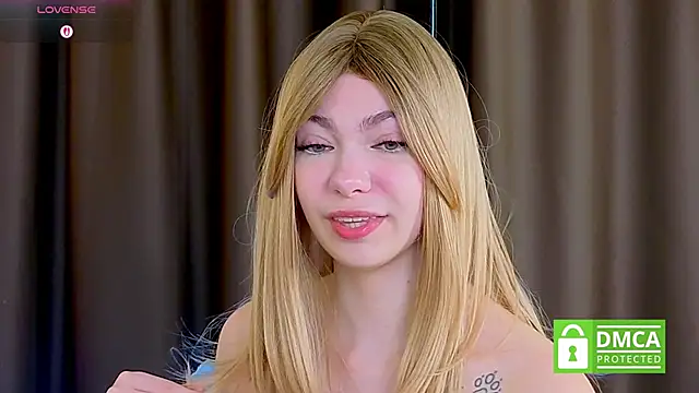 EmilyZortea online show from 10.10.25