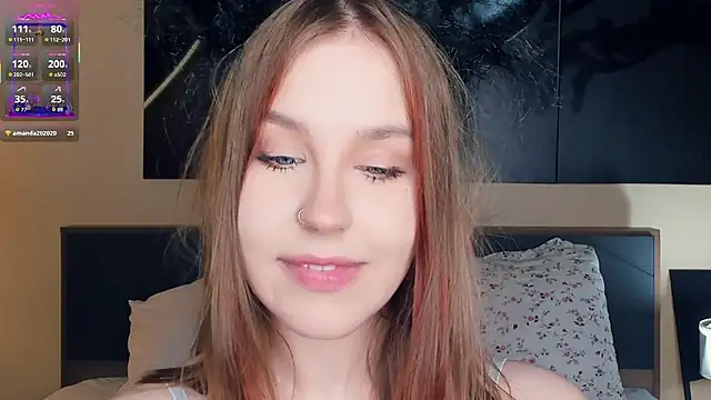 Snapshot of MaliaBourraine chatting on 10.31.25 MaliaBourraine online show from 10.31.25