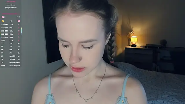 MaliaBourraine online show from 12.21.25