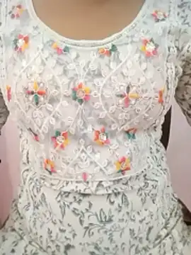 Snapshot of pari_rani7 chatting on 10.18.25 pari rani7 online show from 10.18.25