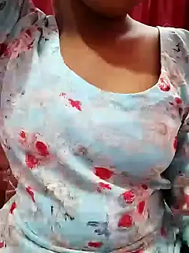 Snapshot of pari_rani7 chatting on 11.04.25 pari rani7 online show from 11.04.25