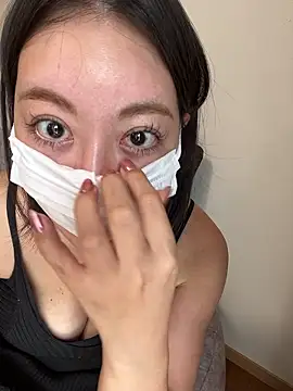 Snapshot of 7_hazime chatting on 10.27.25 7 hazime online show from 10.27.25