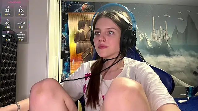 Elira Breeze online show from 02.17.26