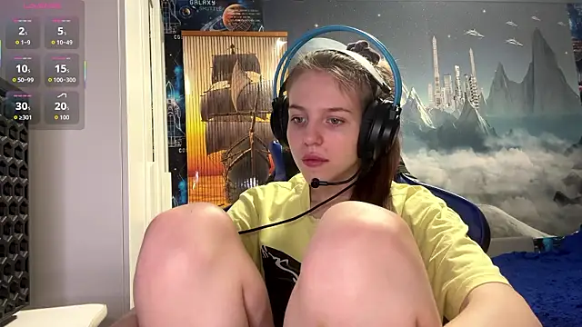 Elira Breeze online show from 03.16.26