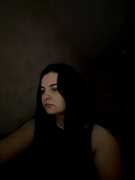 Snapshot of SweetBerryX chatting on 10.21.25 SweetBerryX online show from 10.21.25