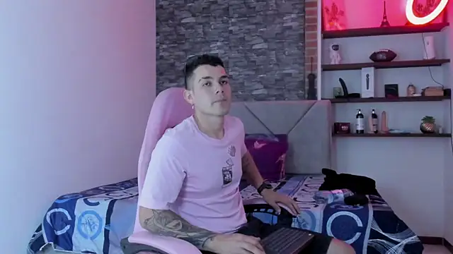 BooyHott  online show from 01.07.26