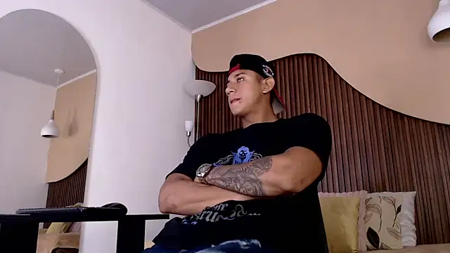 Snapshot of Aiden_steel chatting on 10.07.25 Aiden steel online show from 10.07.25