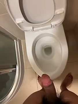 Snapshot of leeyoung_ chatting on 10.10.25 leeyoung  online show from 10.10.25