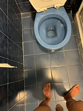 Snapshot of leeyoung_ chatting on 10.11.25 leeyoung  online show from 10.11.25