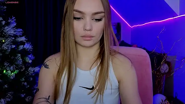 KitsyMoore online show from 12.22.25