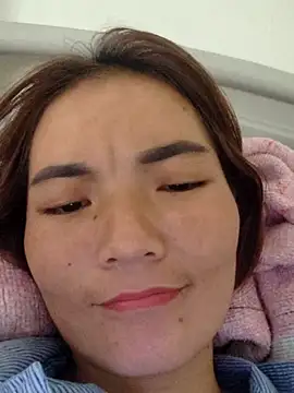 phuongxinhxan online show from 10.16.25