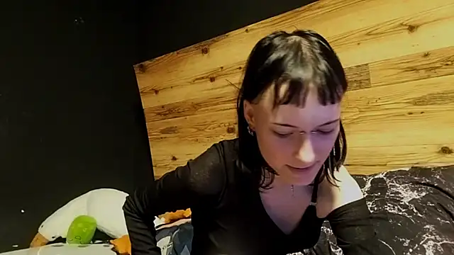 JenaeRadloff online show from 11.08.25