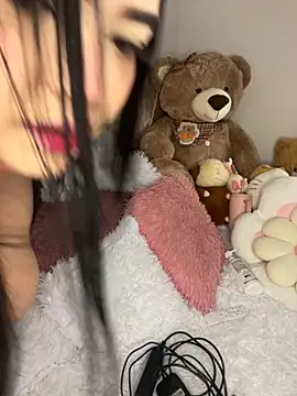 Mericute  online show from 10.20.25