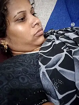 sweetqueen143 online show from 10.10.25