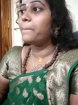 sweetqueen143 online show from 10.22.25