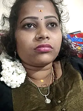 sweetqueen143 online show from 11.14.25